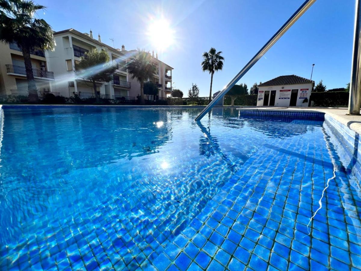 Quarteira Elegant With Pool By Homing Apartment Exterior photo